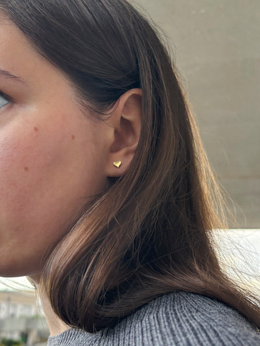 little golden heart earring