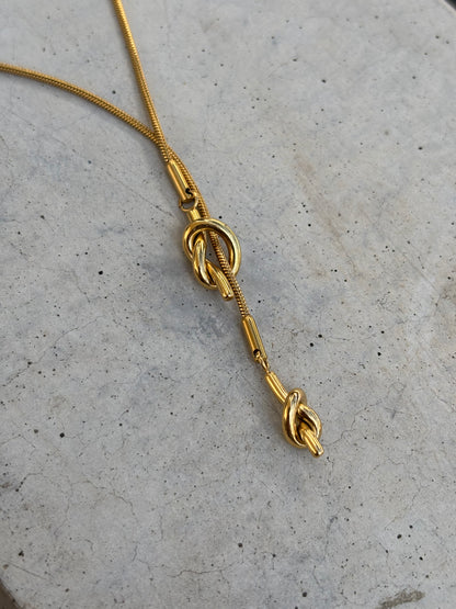 INFINITY KNOT necklace gold-plated